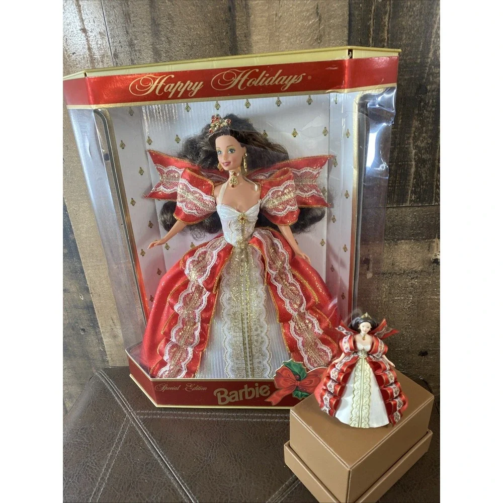 Vintage 1997 Happy Holidays Barbie & Matching Ornament 10th Anniv NIB Damage Box